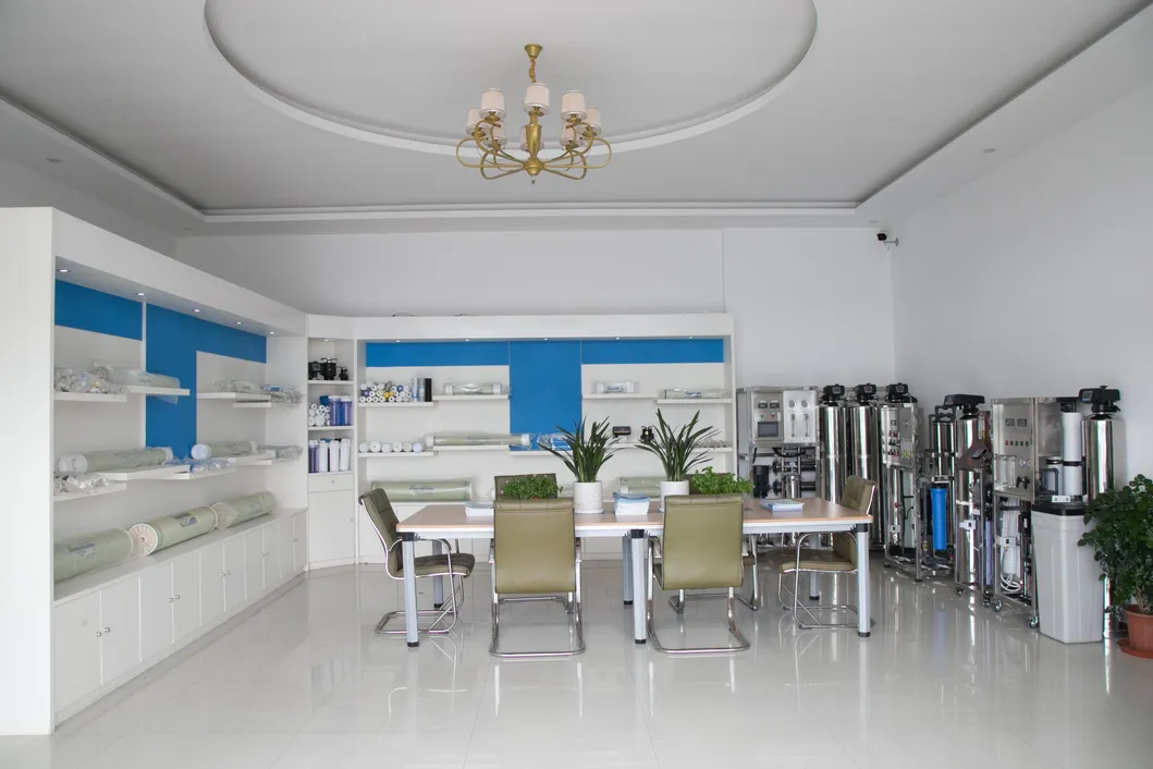 Factory Price 250lph Reverse Osmosis Membrane Filter RO System